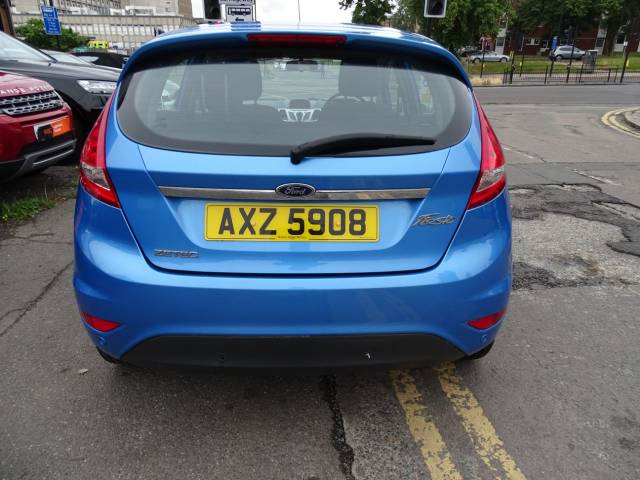 2010 Ford Fiesta 1.25 Zetec 5dr [82]