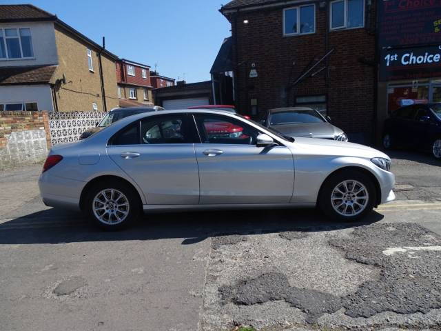 2017 Mercedes-Benz C Class 2.0 C200 SE 4dr 9G-Tronic