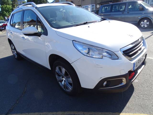 Peugeot 2008 1.2 VTi Active 5dr Hatchback Petrol White