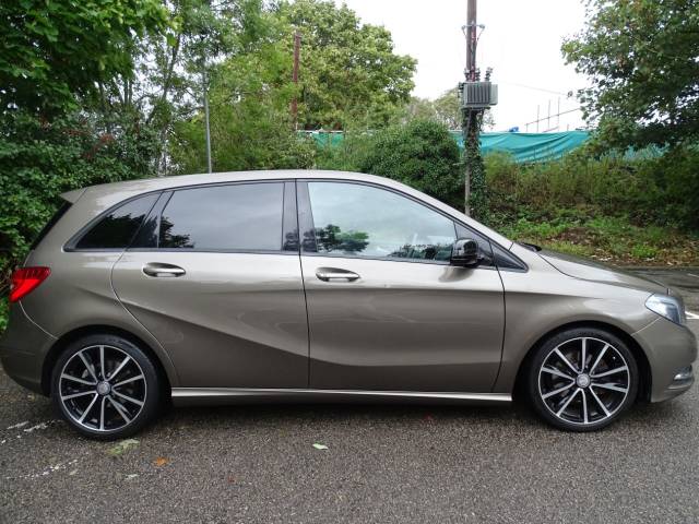 2012 Mercedes-Benz B Class 1.6 B180 BlueEFFICIENCY Sport 5dr Auto