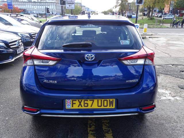 2017 Toyota Auris 1.8 Hybrid Icon TSS 5dr CVT