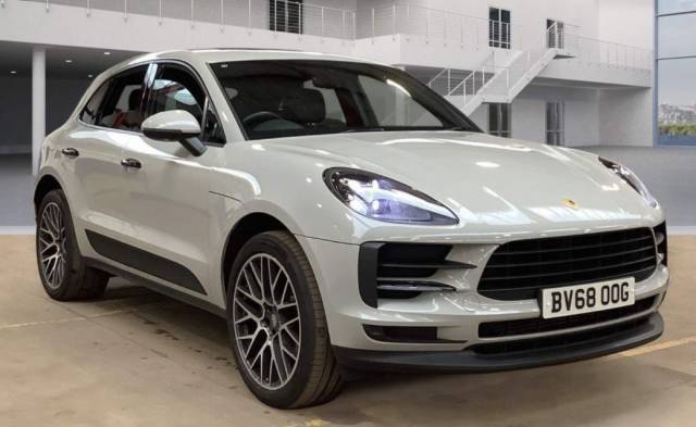 Porsche Macan 2.0 5dr PDK Estate Petrol Grey