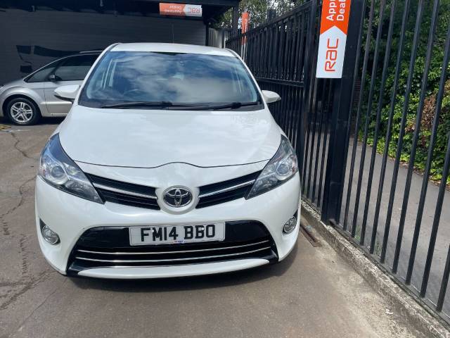 Toyota Verso 1.8 V-matic Icon 5dr M-Drive S MPV Petrol White