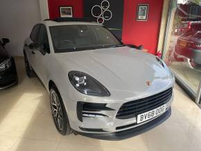 PORSCHE MACAN 2018 (68) at 1st Choice Motors London