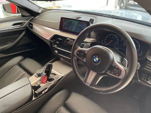 2019 BMW 5 Series 2.0 530i M Sport 4dr Auto