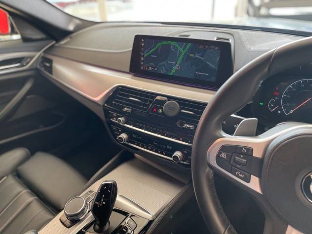 2019 BMW 5 Series 2.0 530i M Sport 4dr Auto