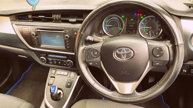 2015 Toyota Auris 1.8 VVTi Hybrid Icon 5dr CVT Auto