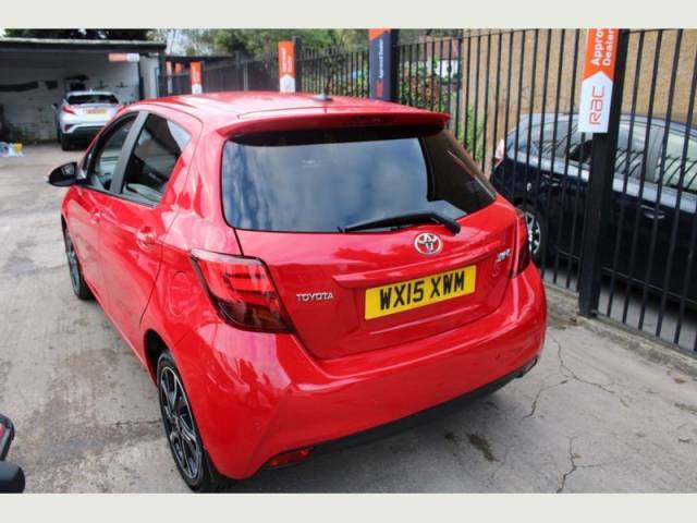 2015 Toyota Yaris 1.33 VVT-i Sport 5dr CVT