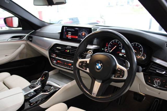 2019 BMW 5 Series 2.0 520i M Sport 4dr Auto