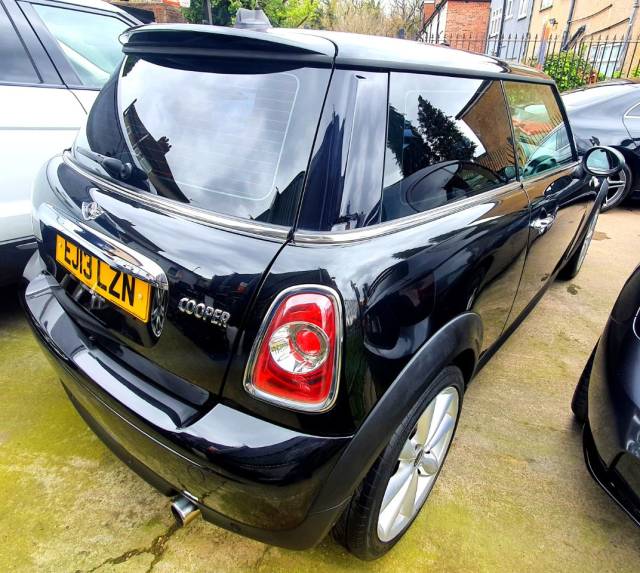 2013 Mini Hatchback 1.6 Cooper 3dr Auto