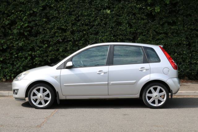 2008 Ford Fiesta 1.4 Zetec Blue 5dr