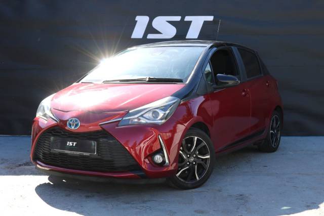 2017 Toyota Yaris 1.5 Hybrid Red Bi-tone 5dr CVT