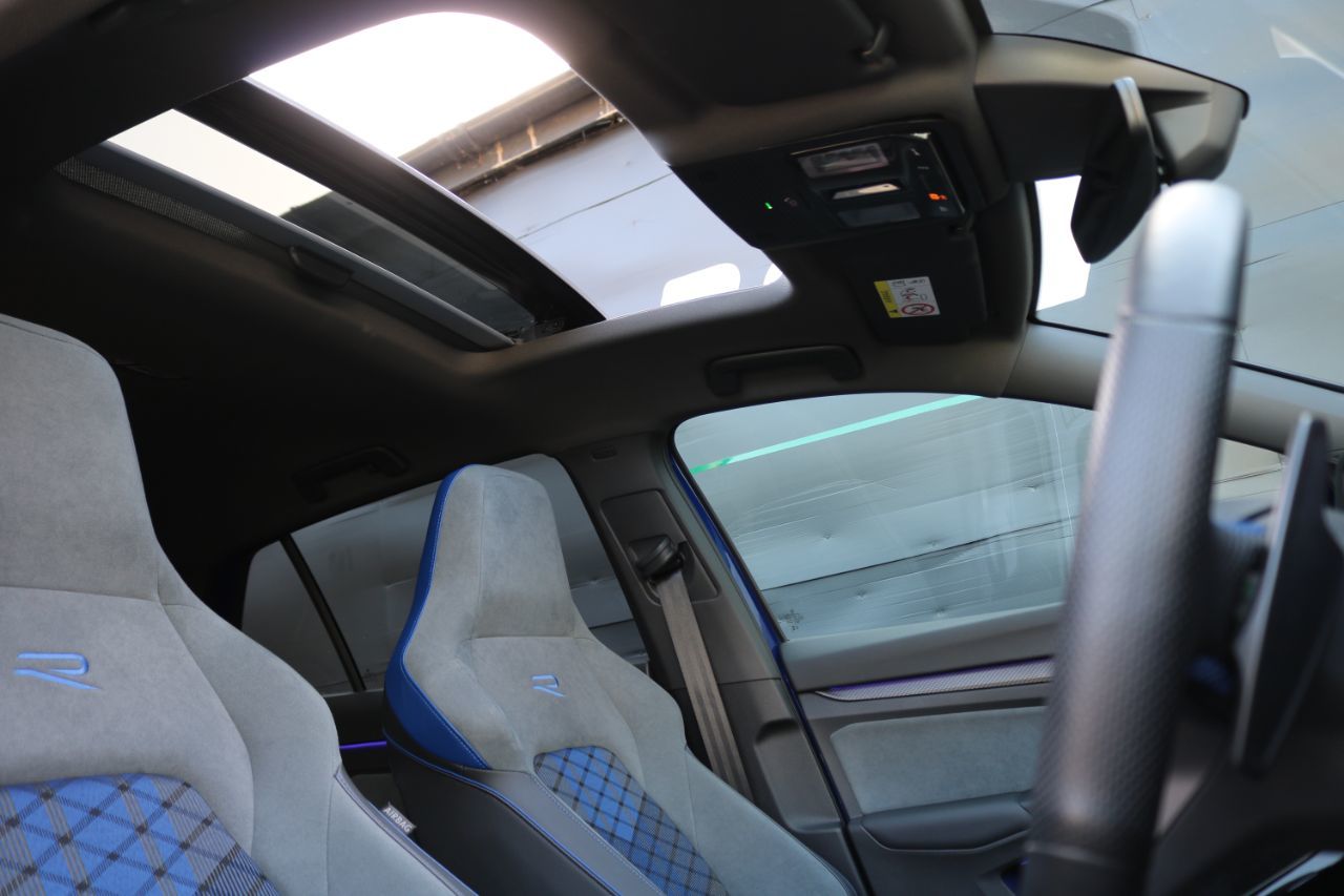 2024 Volkswagen Golf thumbnail 11