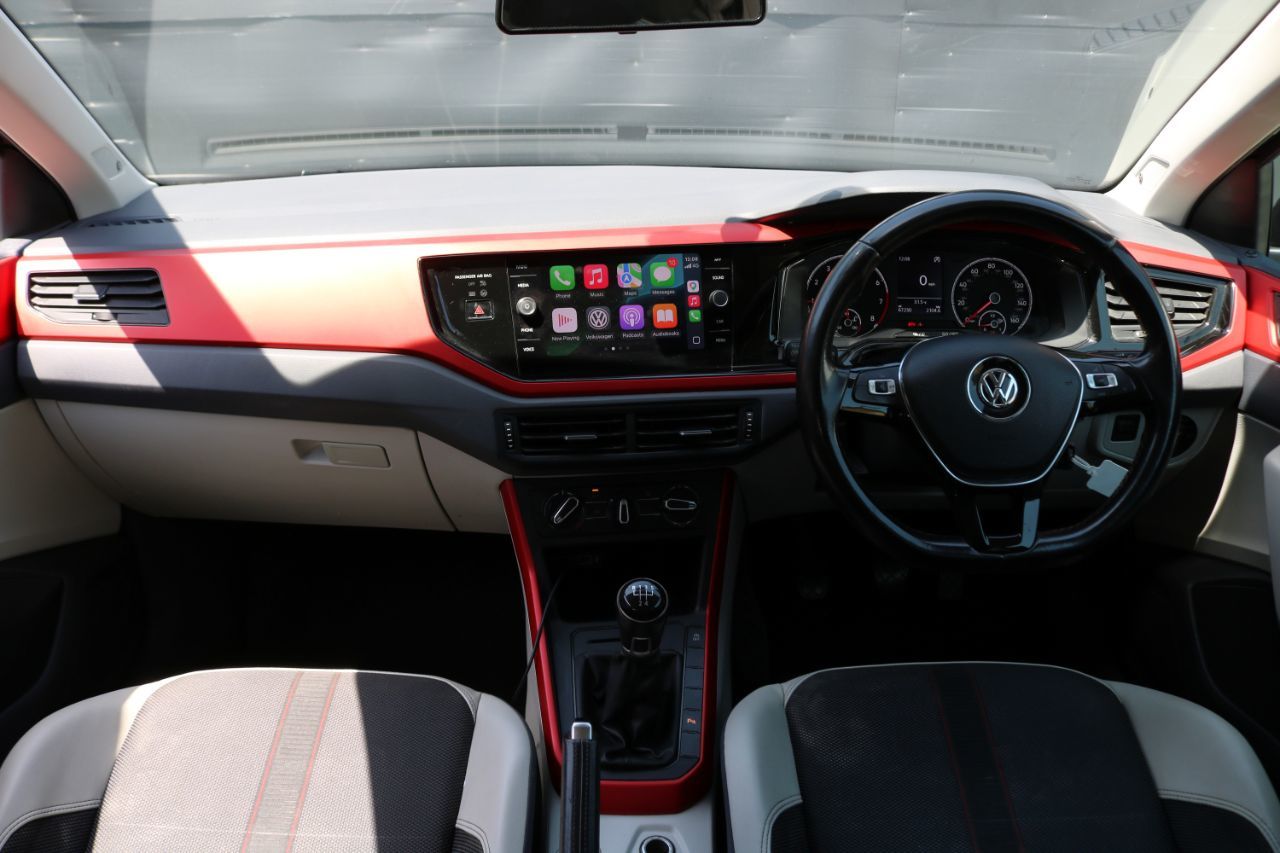 2018 Volkswagen Polo thumbnail 12