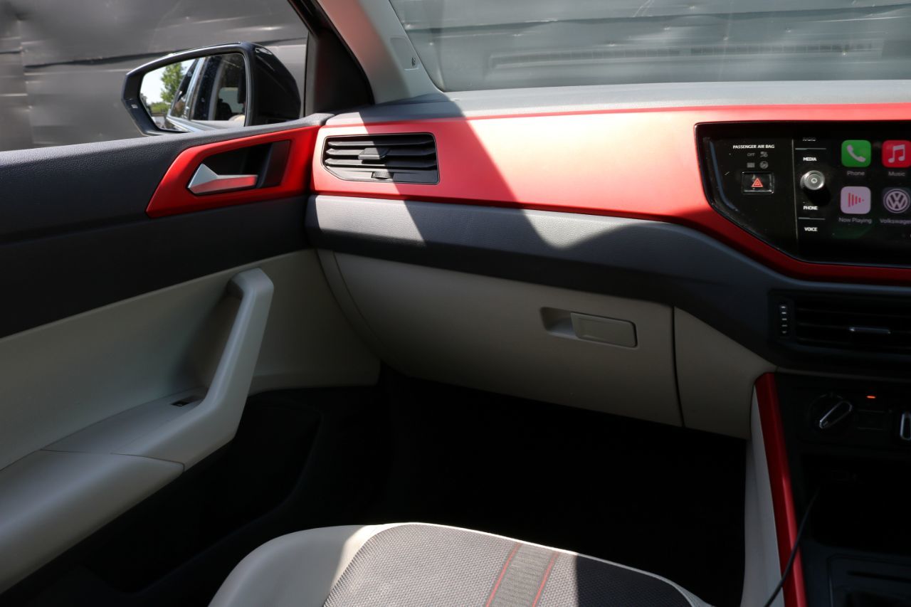 2018 Volkswagen Polo thumbnail 13