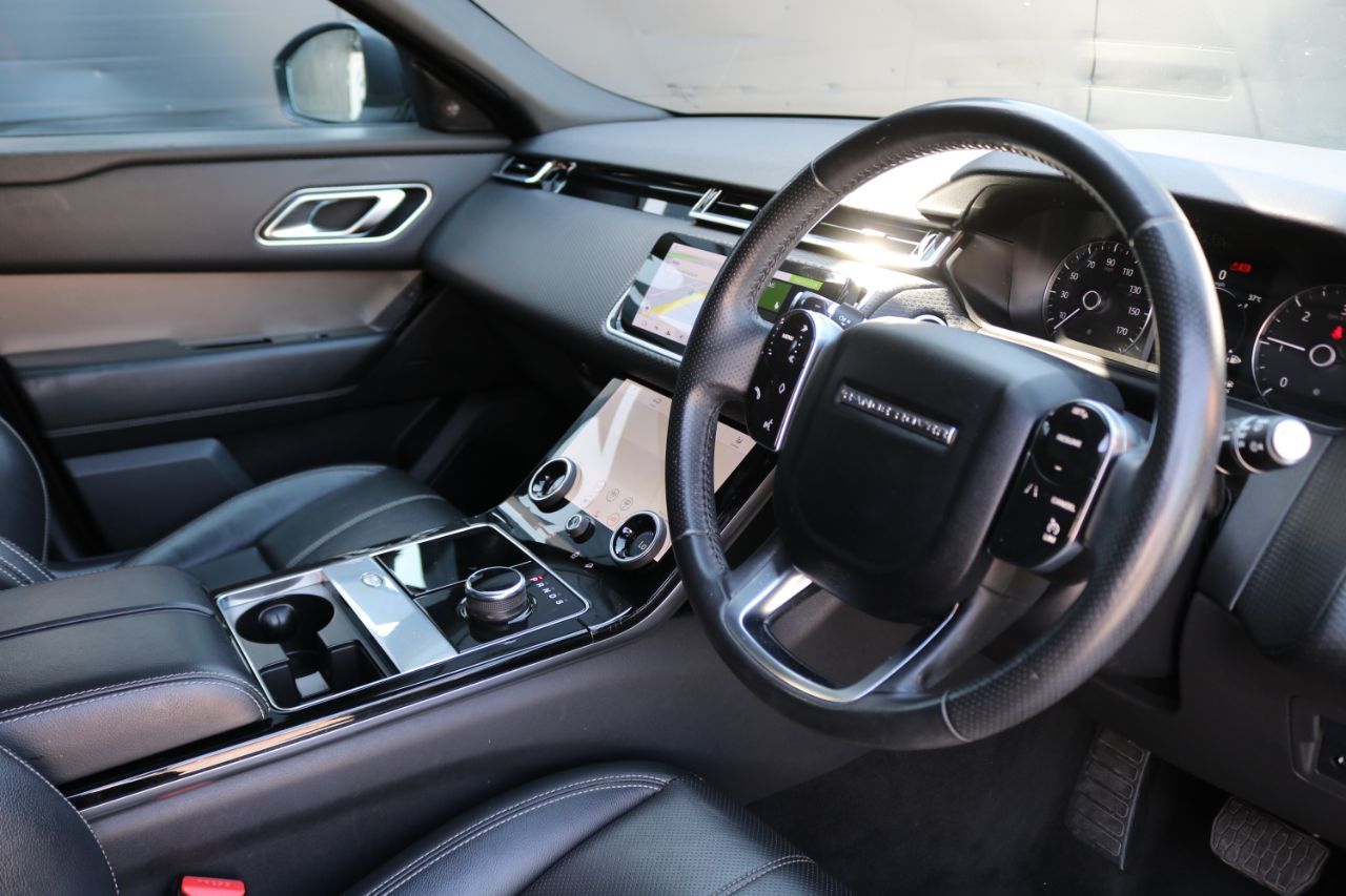 2017 Land Rover Range Rover Velar thumbnail 8