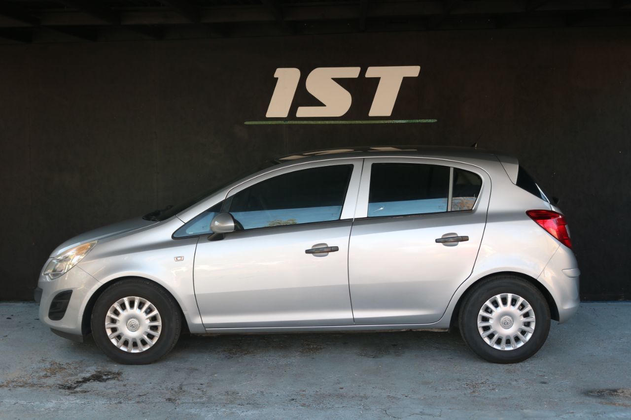 2012 Vauxhall Corsa thumbnail 4