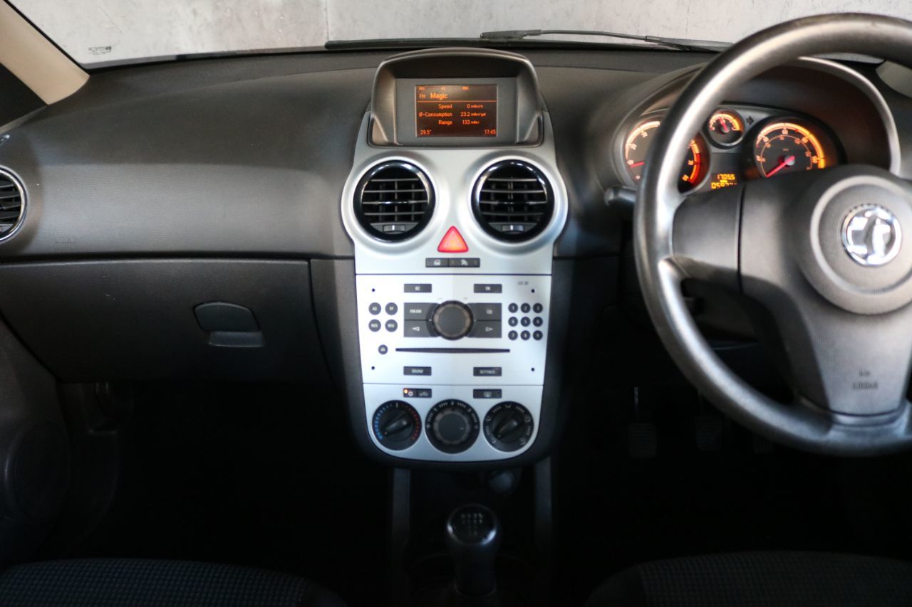 2012 Vauxhall Corsa thumbnail 14