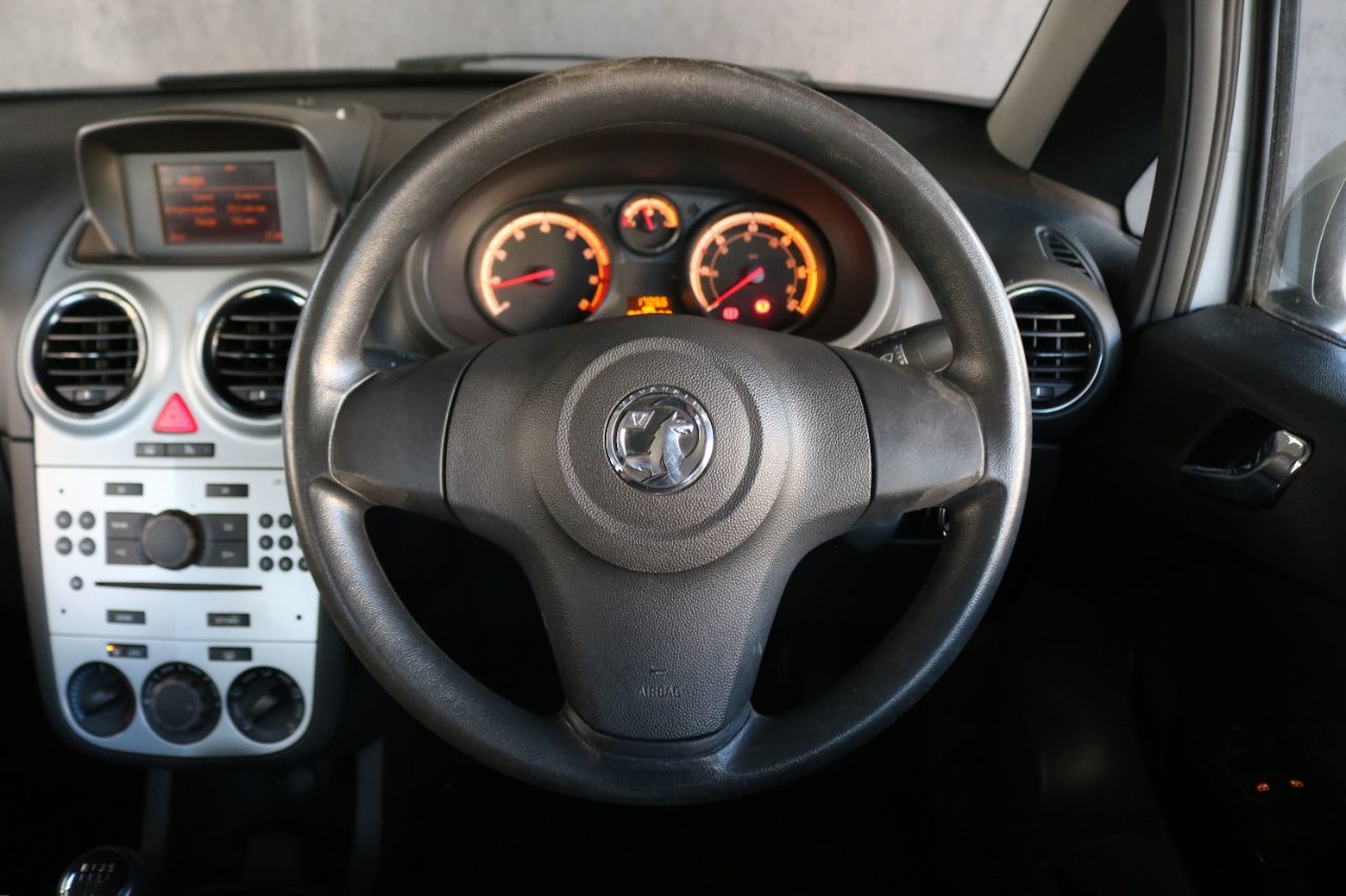 2012 Vauxhall Corsa thumbnail 16