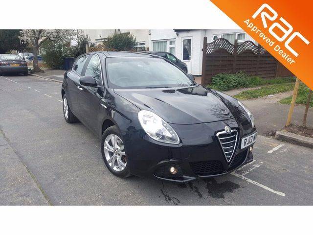 Alfa Romeo Giulietta 2.0 JTDM-2 170 Lusso 5dr TCT Hatchback Diesel Black