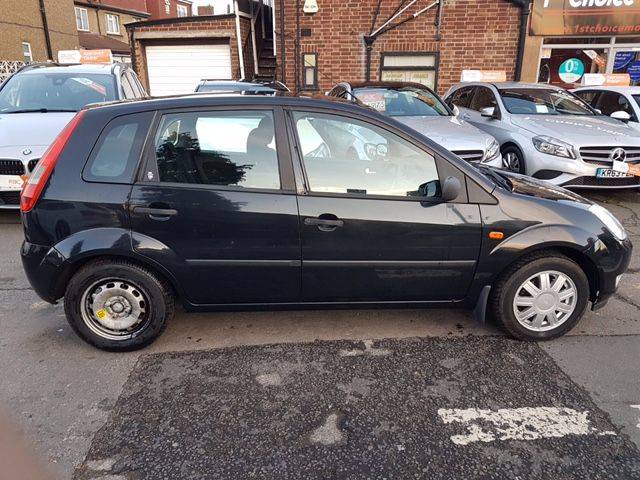 2004 Ford Fiesta 1.6 Ghia 5dr Auto