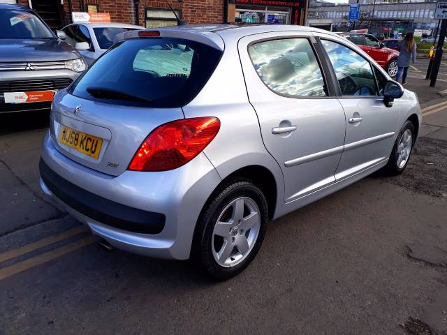 2008 Peugeot 207 1.4 VTi Cielo [95] 5dr