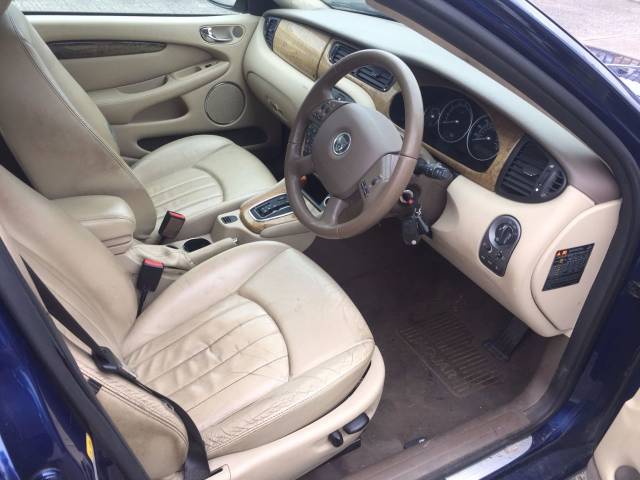 2004 Jaguar X-Type 2.5 V6 SE 5dr Auto