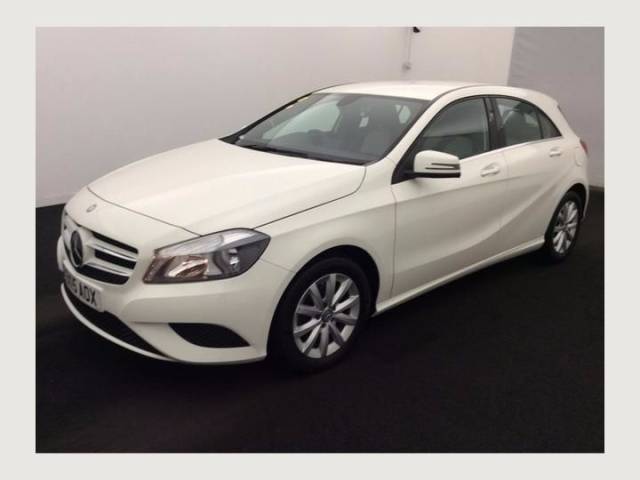 Mercedes-Benz 180 1.6 A180 BLUEEFFICIENCY SE AU Hatchback Petrol White