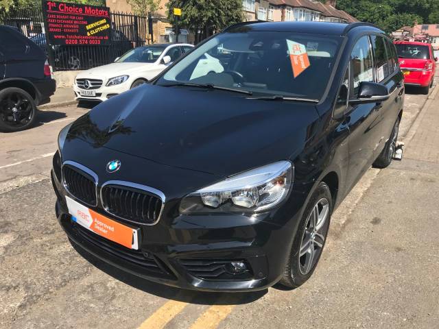 BMW 2 Series 2.0 220i Sport 5dr Step Auto Estate Petrol Black