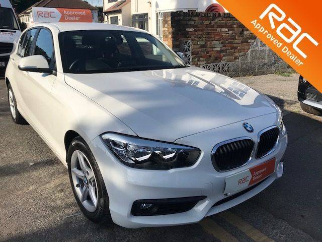 BMW 1 Series 1.5 116d SE 5dr Hatchback Diesel White