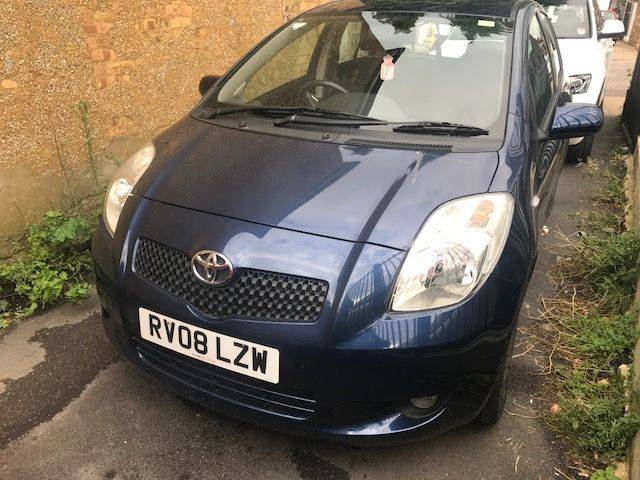 Toyota Yaris 1.3 VVT-i T Spirit 5dr Hatchback Petrol Blue