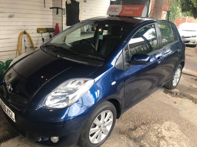 Toyota Yaris 1.33 VVT-i TR 5dr [6] Hatchback Petrol Blue