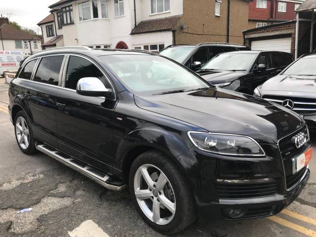 Audi Q7 3.0 TDI Quattro S Line 5dr Tip Auto Estate Diesel Black