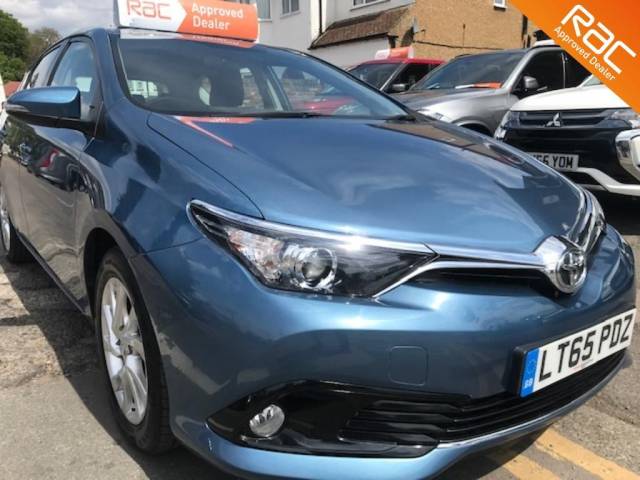 2015 Toyota Auris 1.2T Business Edition 5dr CVT