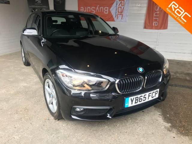 BMW 1 Series 118i [1.5] SE 5dr Step Auto Hatchback Petrol Black