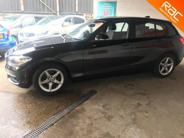 2016 BMW 1 Series 118i [1.5] SE 5dr Step Auto