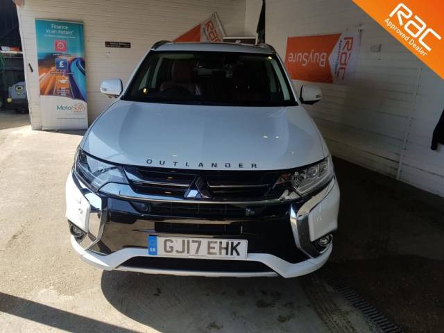 Mitsubishi Outlander 2.0 PHEV GX5hs 5dr Auto Estate Petrol / Electric Hybrid White