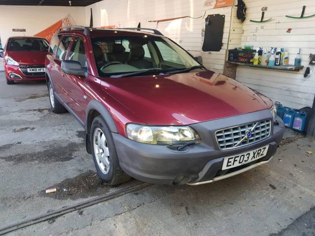 Volvo XC70 2.4 D5 SE 5dr Geartronic Estate Diesel Red