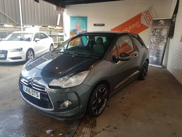 Ds Ds 3 1.6 BlueHDi DStyle 3dr Hatchback Diesel Grey