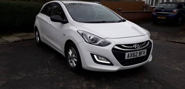 Hyundai i30 1.6 CRDi Active 5dr Auto Hatchback Diesel White