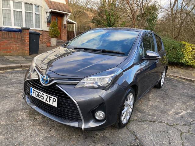 Toyota Yaris 1.5 Hybrid Sport 5dr CVT Hatchback Petrol / Electric Hybrid Grey