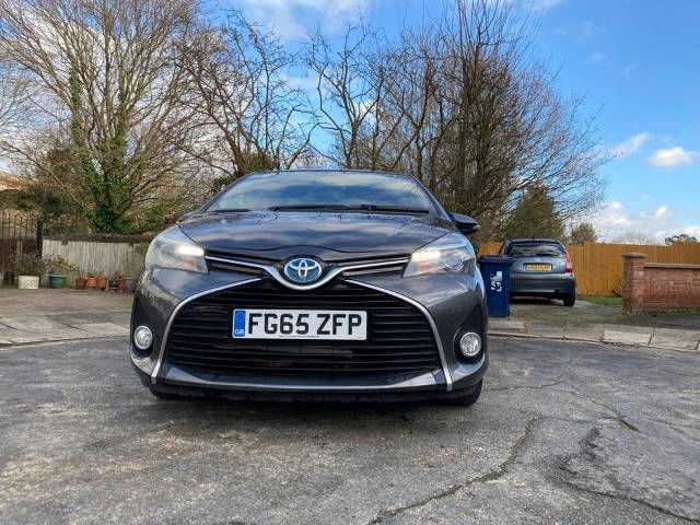 2015 Toyota Yaris 1.5 Hybrid Sport 5dr CVT