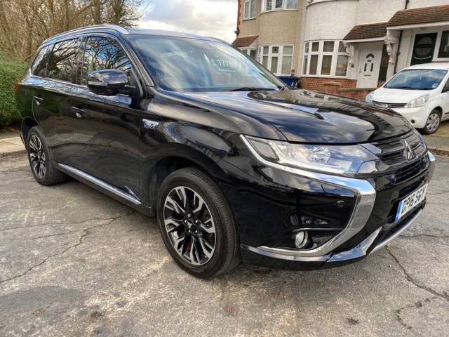 Mitsubishi Outlander 2.0 PHEV GX4hs 5dr Auto Estate Petrol / Electric Hybrid Black