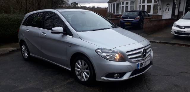 Mercedes-Benz B Class 1.6 B180 BlueEFFICIENCY SE 5dr MPV Petrol Silver